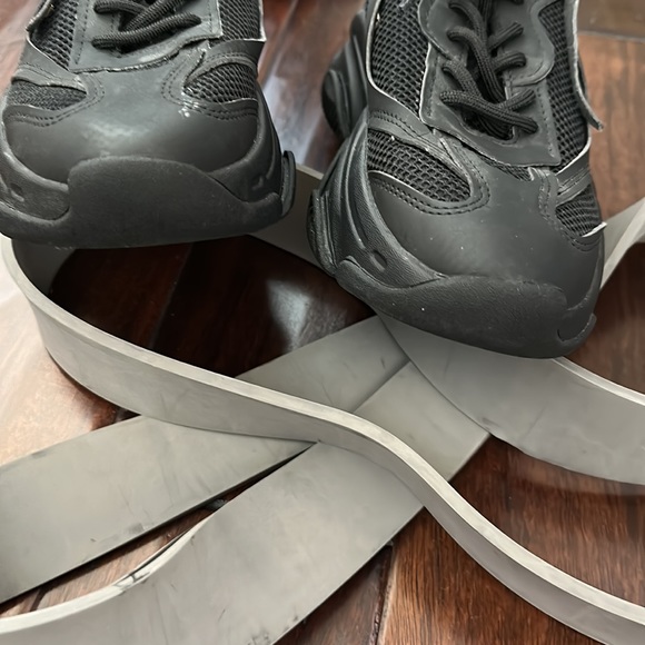 Steve Madden Possession Black Sneakers - Picture 5 of 7